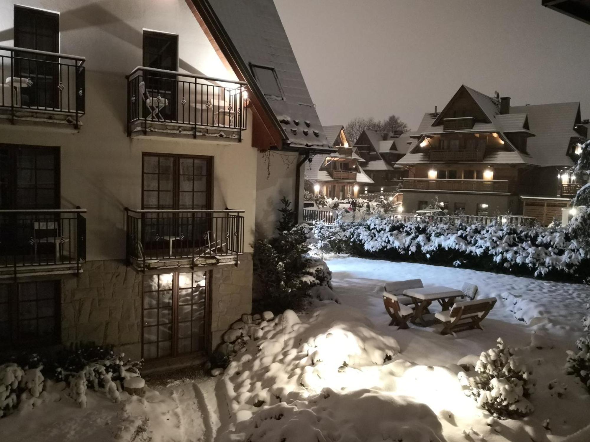 Willa Gusia, Apartamenty ザコパネ エクステリア 写真