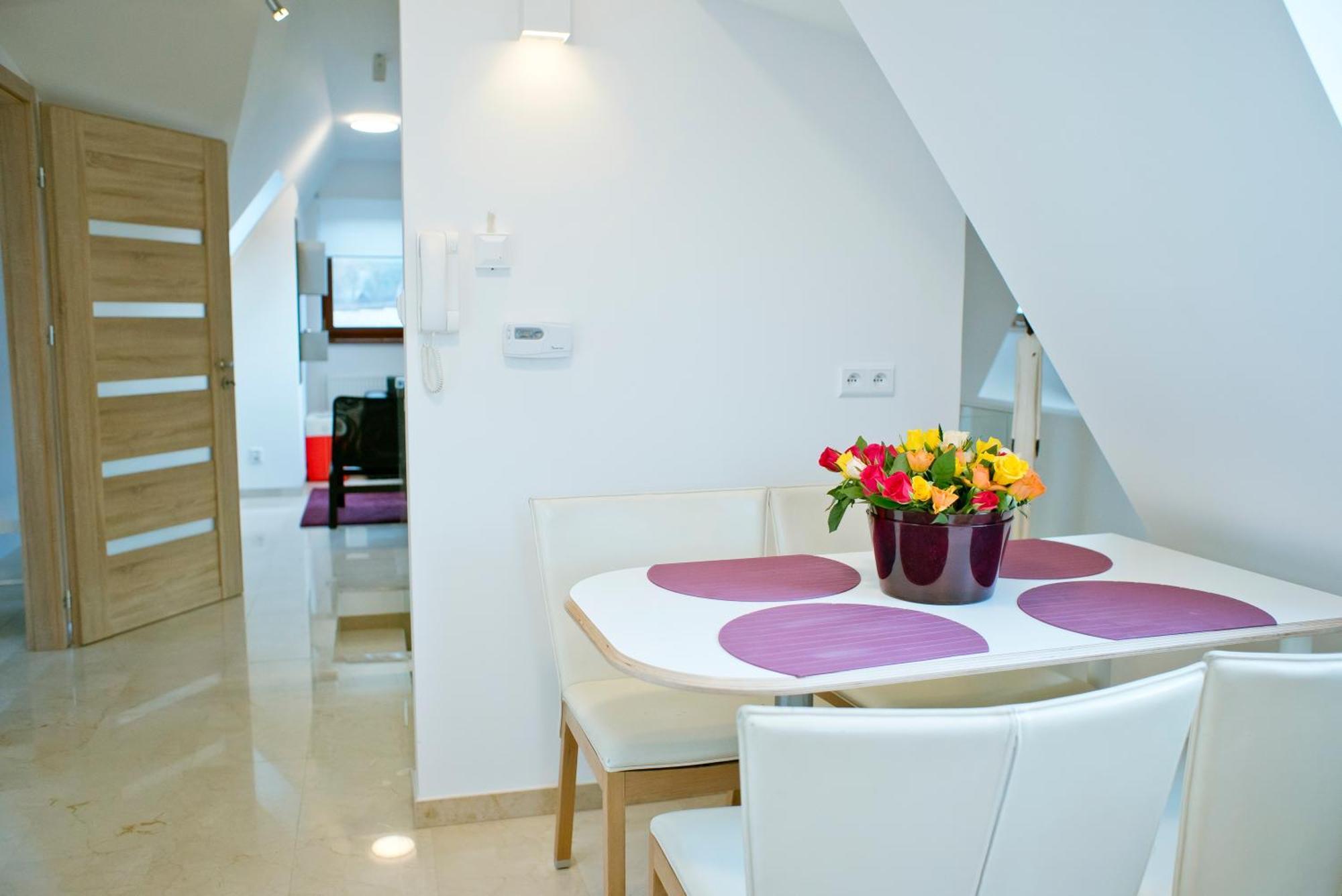 Willa Gusia, Apartamenty ザコパネ 部屋 写真
