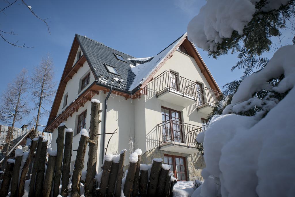 Willa Gusia, Apartamenty ザコパネ エクステリア 写真